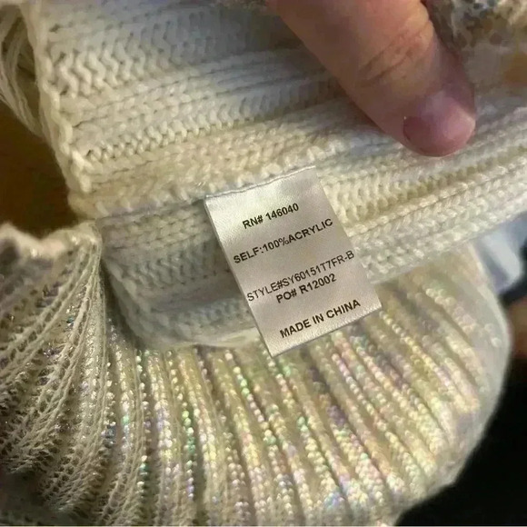 Sunset + Spring metallic distressed sweater size medium - Picture 5 of 5